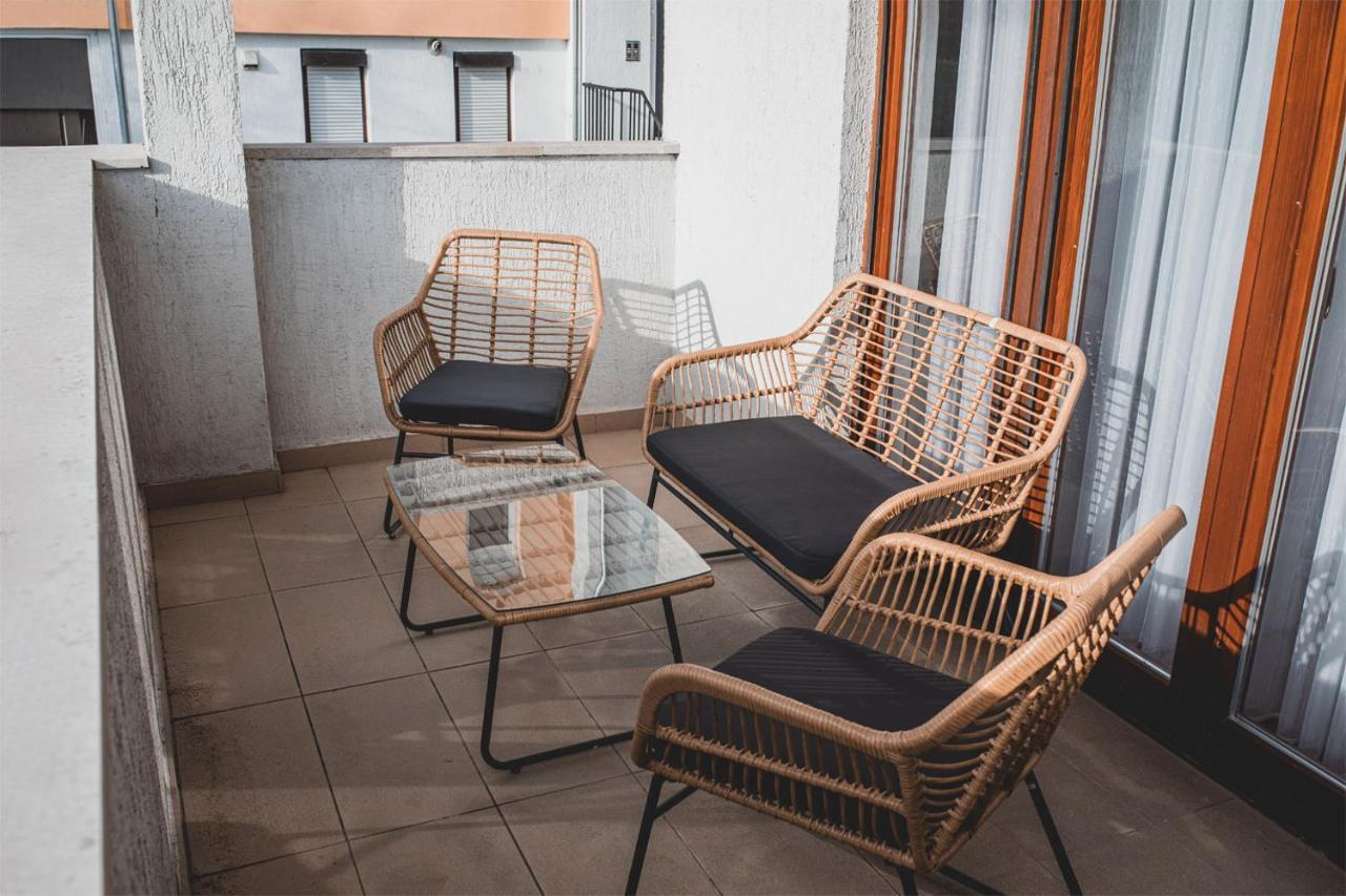 Helles 3 Schlafzimmer Apartment Zwischen Zagreb Zentrum & Natur Extérieur photo
